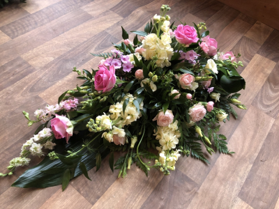 Single Ended Spray - Beautiful Spray of Flowers in Creams and Pinks.