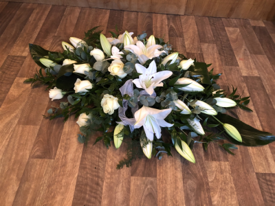 Lily & Rose Coffin Spray - Luxury White Lily and White Rose Coffin Spray. This can be made in 3ft, 4ft & 5ft lengths