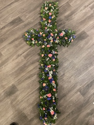 Country Style Open Cross - Textured open style Cross in pink & white seasonal flowers. 
Standard- 2ft
Medium - 3ft
Large - 4ft