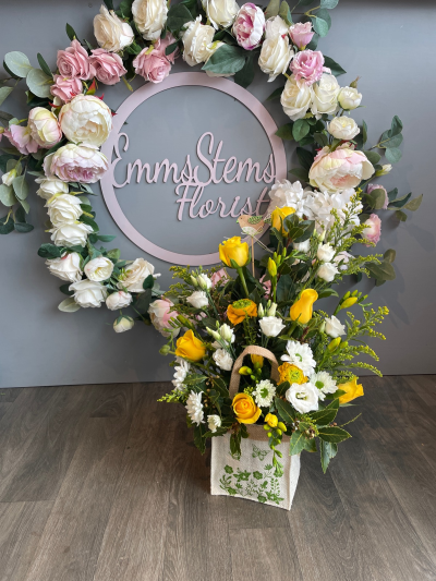 Lemon Drops - A little bag of flowers is the perfect way to send your message.