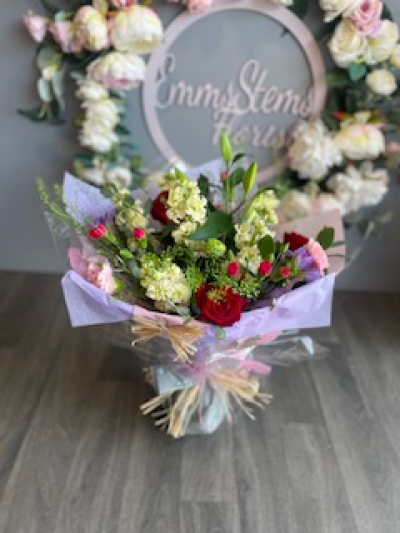 Scented - Seasonal Scented Bouquet full of a mix of colours.