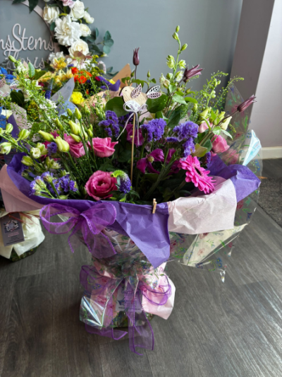 Colour Story - Discover the vibrant allure of 'Colour Story' from Emms Stems, Southrepps. This bouquet dazzles with a lively palette, perfect for brightening any occasion.